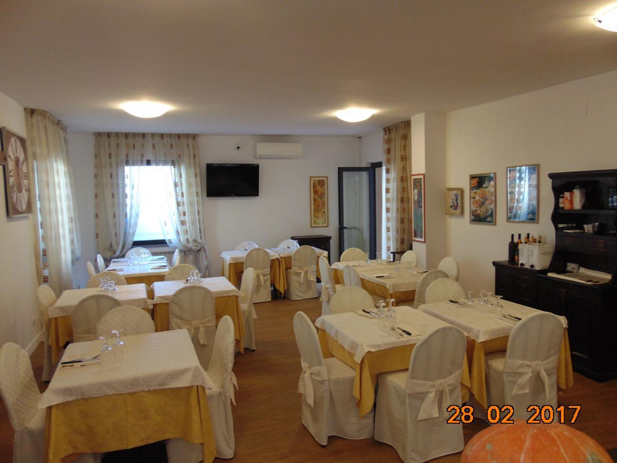 Hotel Mazzocchetti Citta Sant'Angelo Exterior photo
