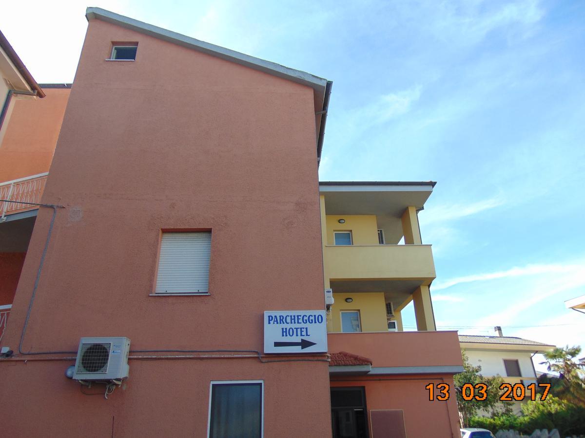 Hotel Mazzocchetti Citta Sant'Angelo Exterior photo