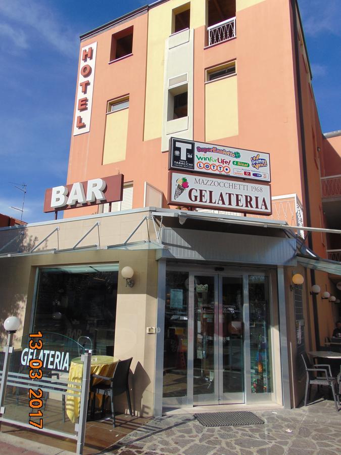 Hotel Mazzocchetti Citta Sant'Angelo Exterior photo