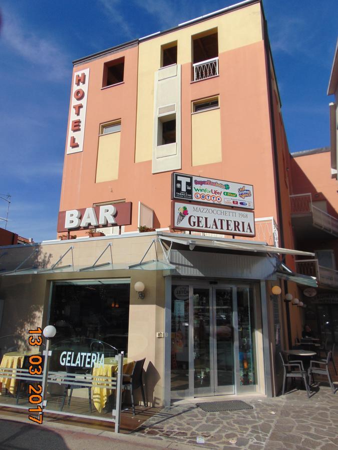Hotel Mazzocchetti Citta Sant'Angelo Exterior photo